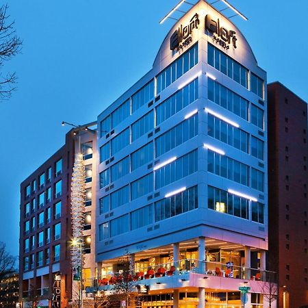 Отель Aloft Роли Экстерьер фото