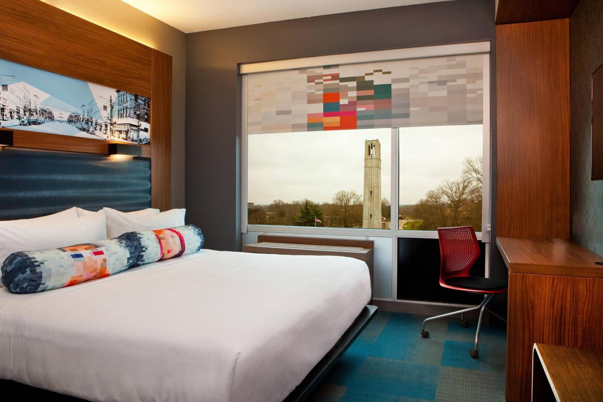 Отель Aloft Роли Экстерьер фото